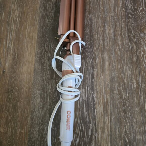 Conair Wave curling iron - Picture 1 of 1